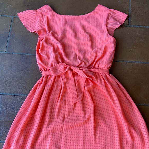 TWEEN BELTED DRESS - Picture 2 of 4